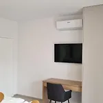 Leo Βίλα Πόρετς